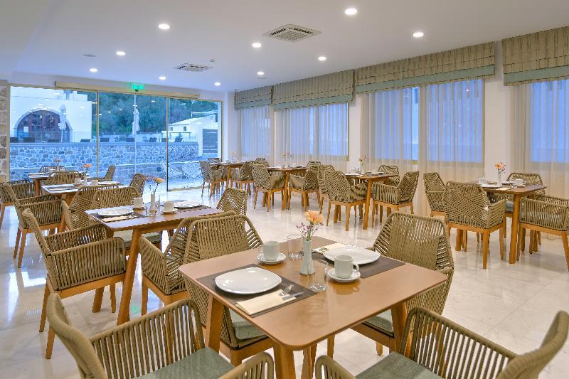Zephyros Hotel Myrties Екстер'єр фото
